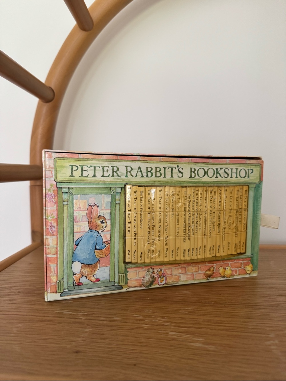 Beatrix Potter Peter Rabbit's Bookshop Yellow Boxed Book Set